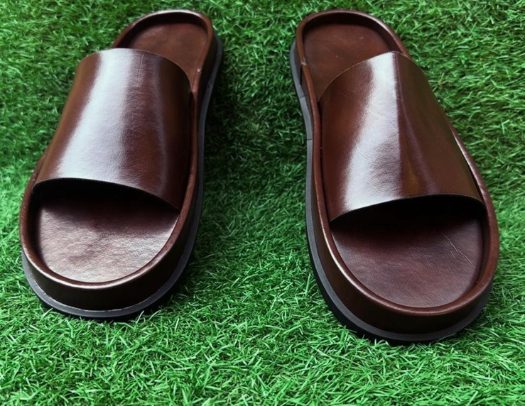 Classic men's casual footwear